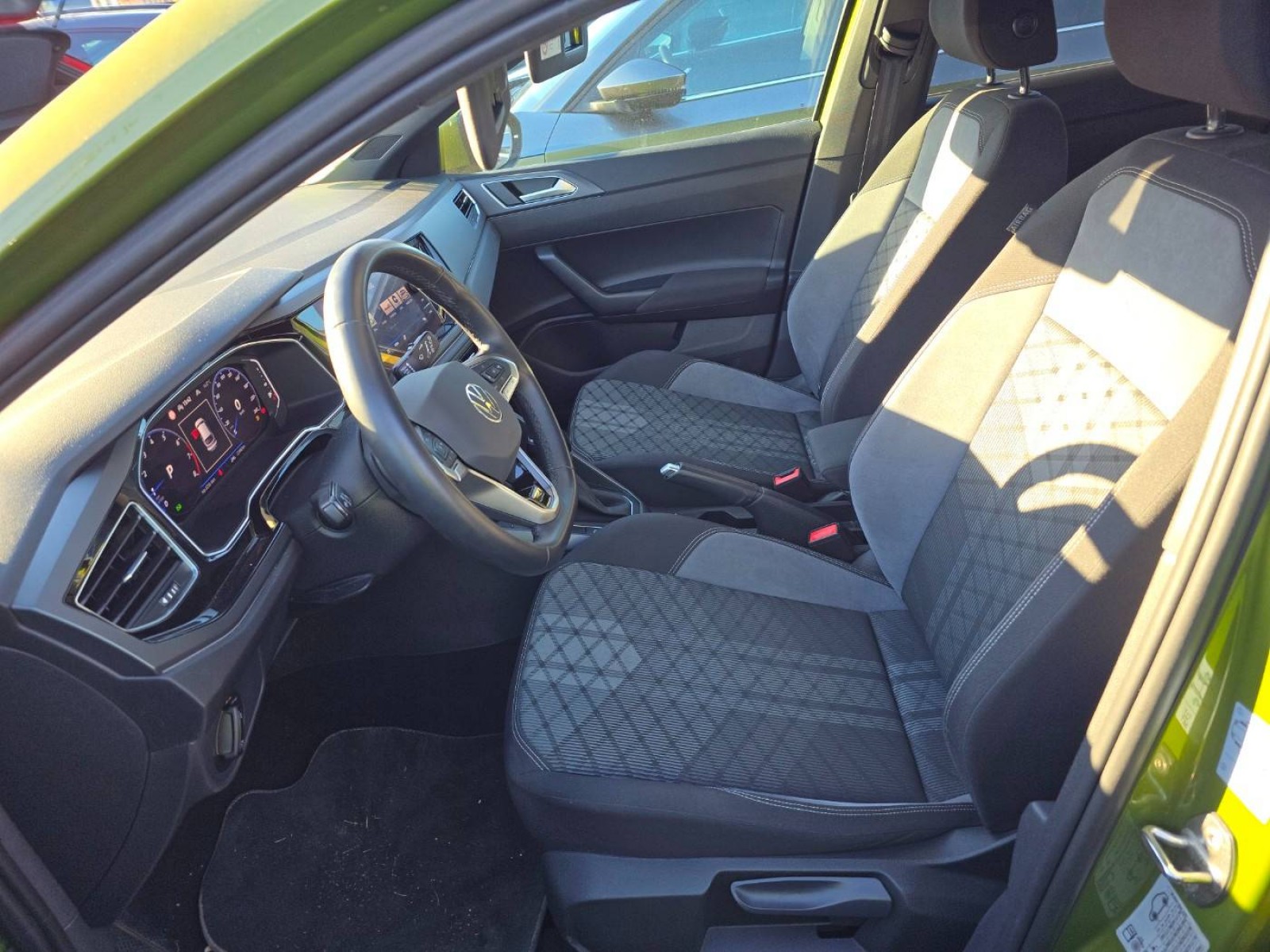 VOLKSWAGEN - TAIGO - #860479 - 6