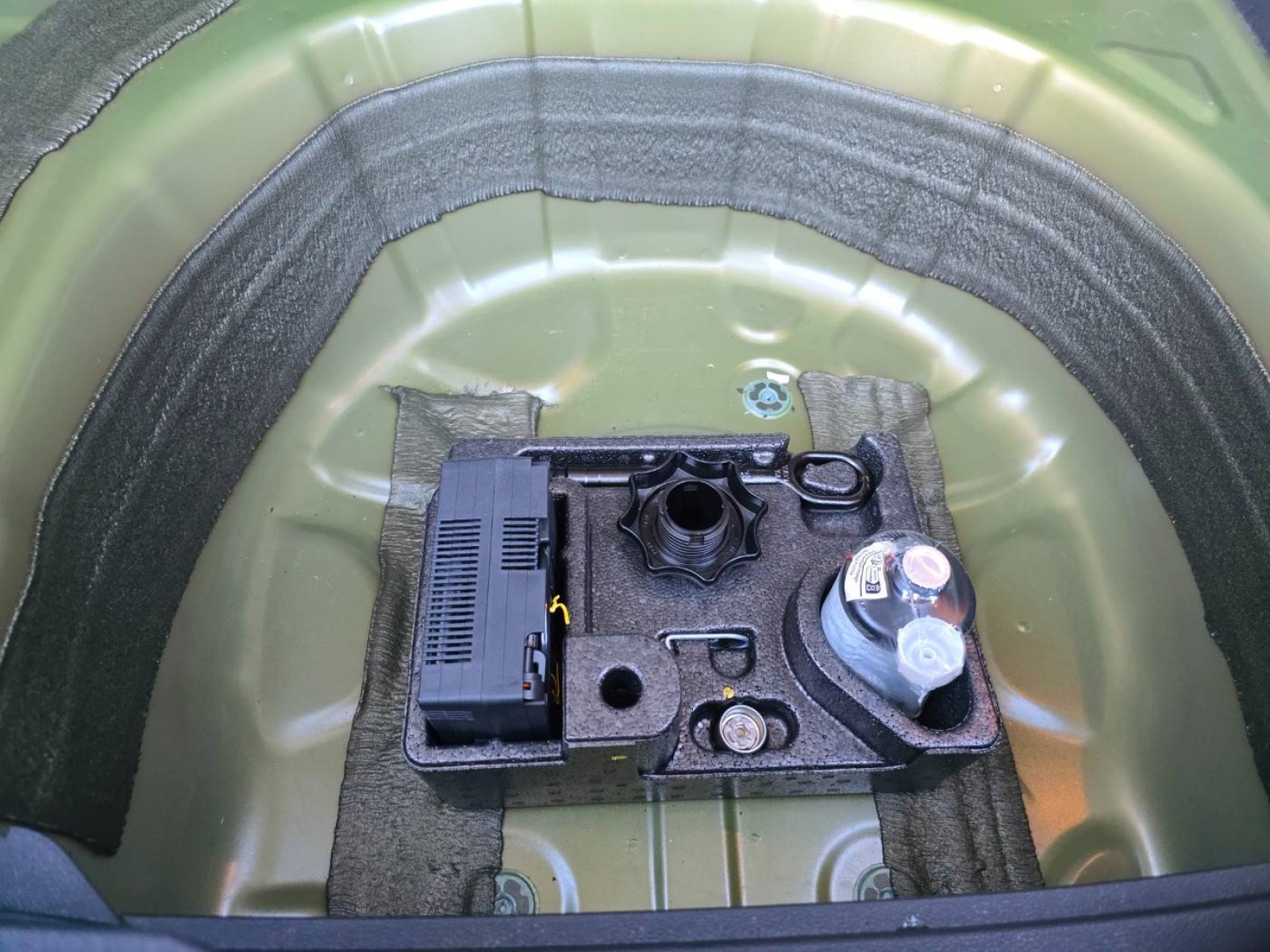 VOLKSWAGEN - TAIGO - #860479 - 14