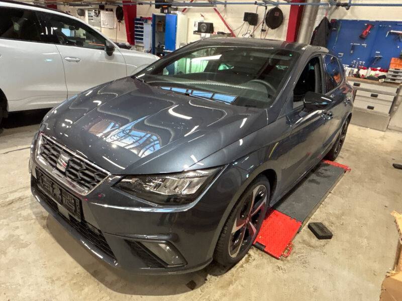 SEAT - IBIZA - #861025 - 0