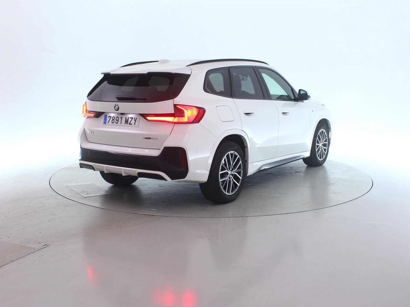 BMW - X1 U11 - #861031 - 2