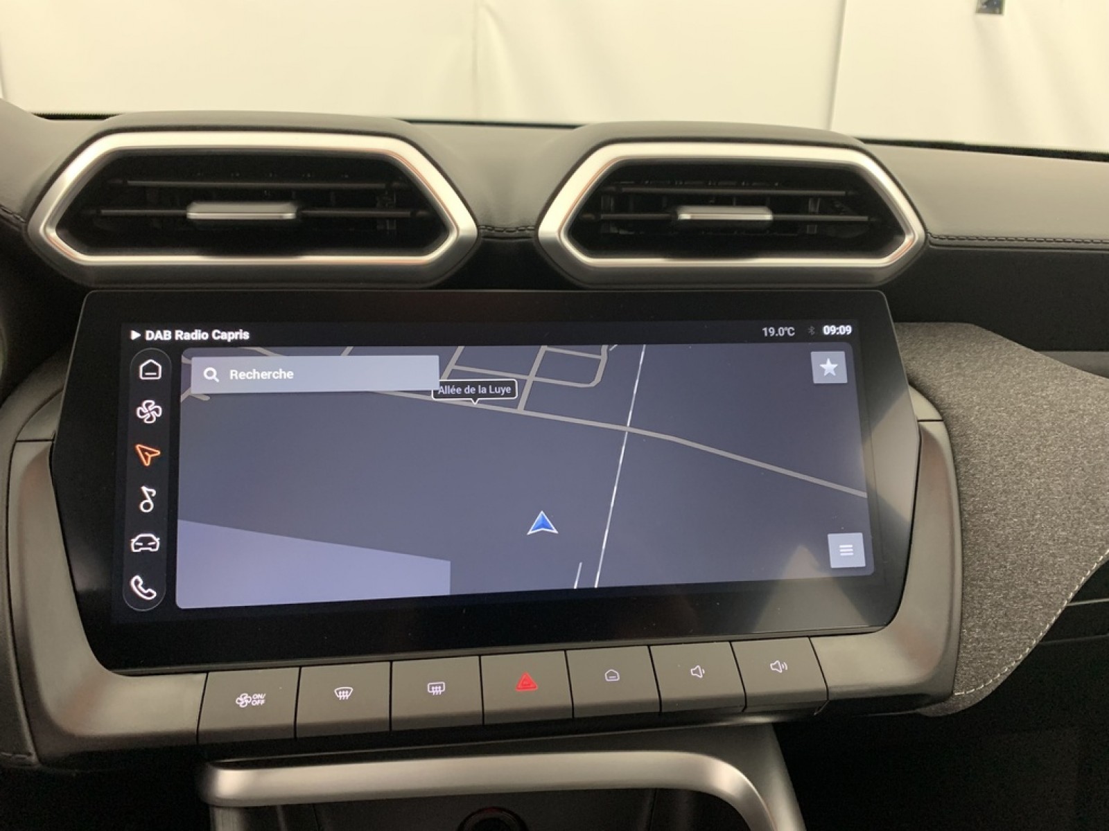 MG - ZS - #861082 - 15