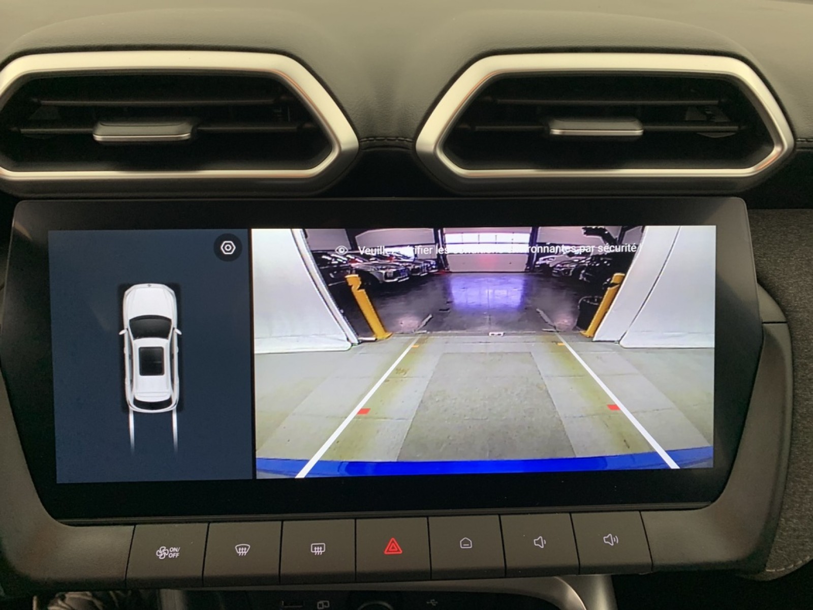 MG - ZS - #861082 - 16