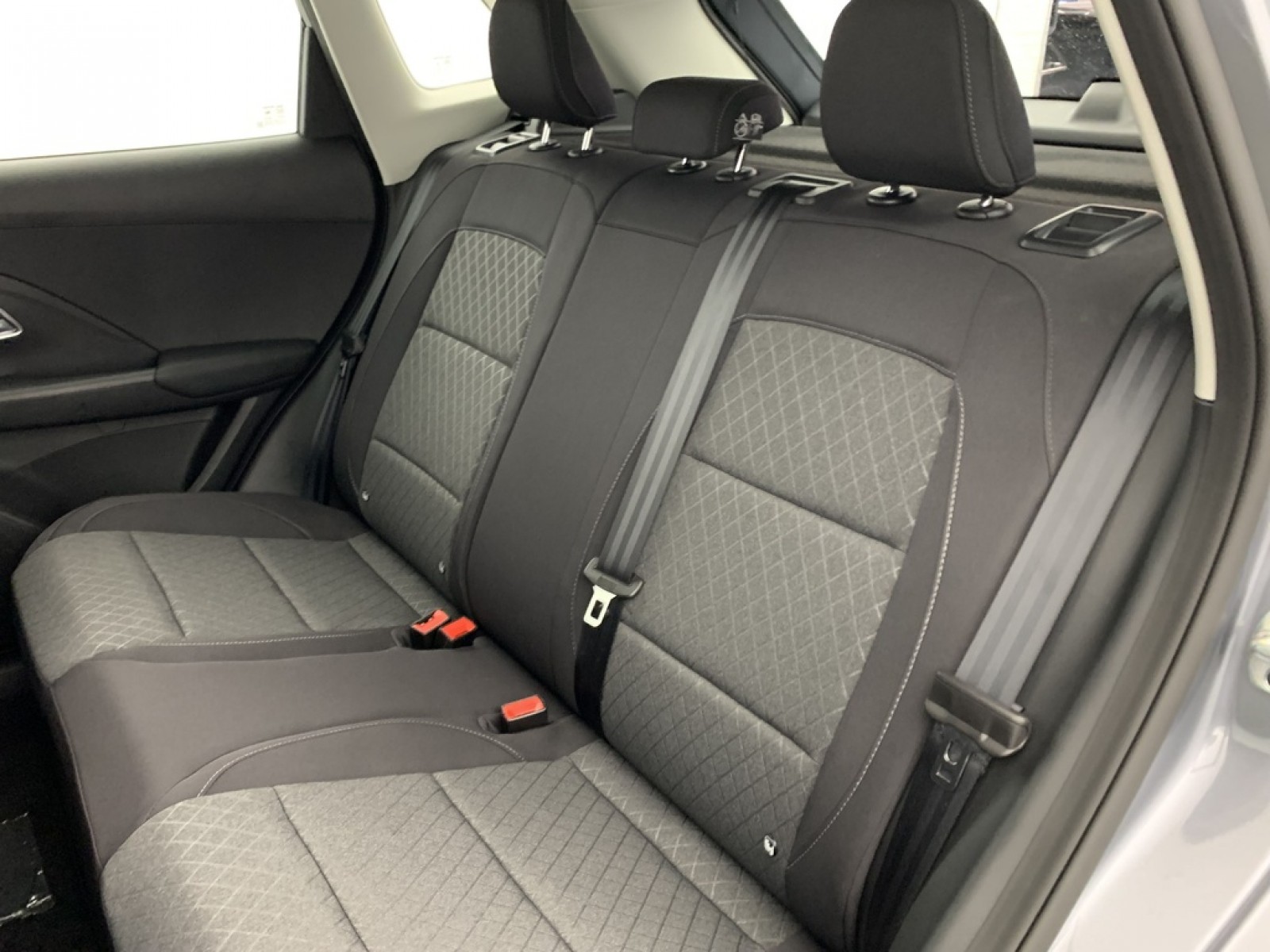 MG - ZS - #861084 - 18