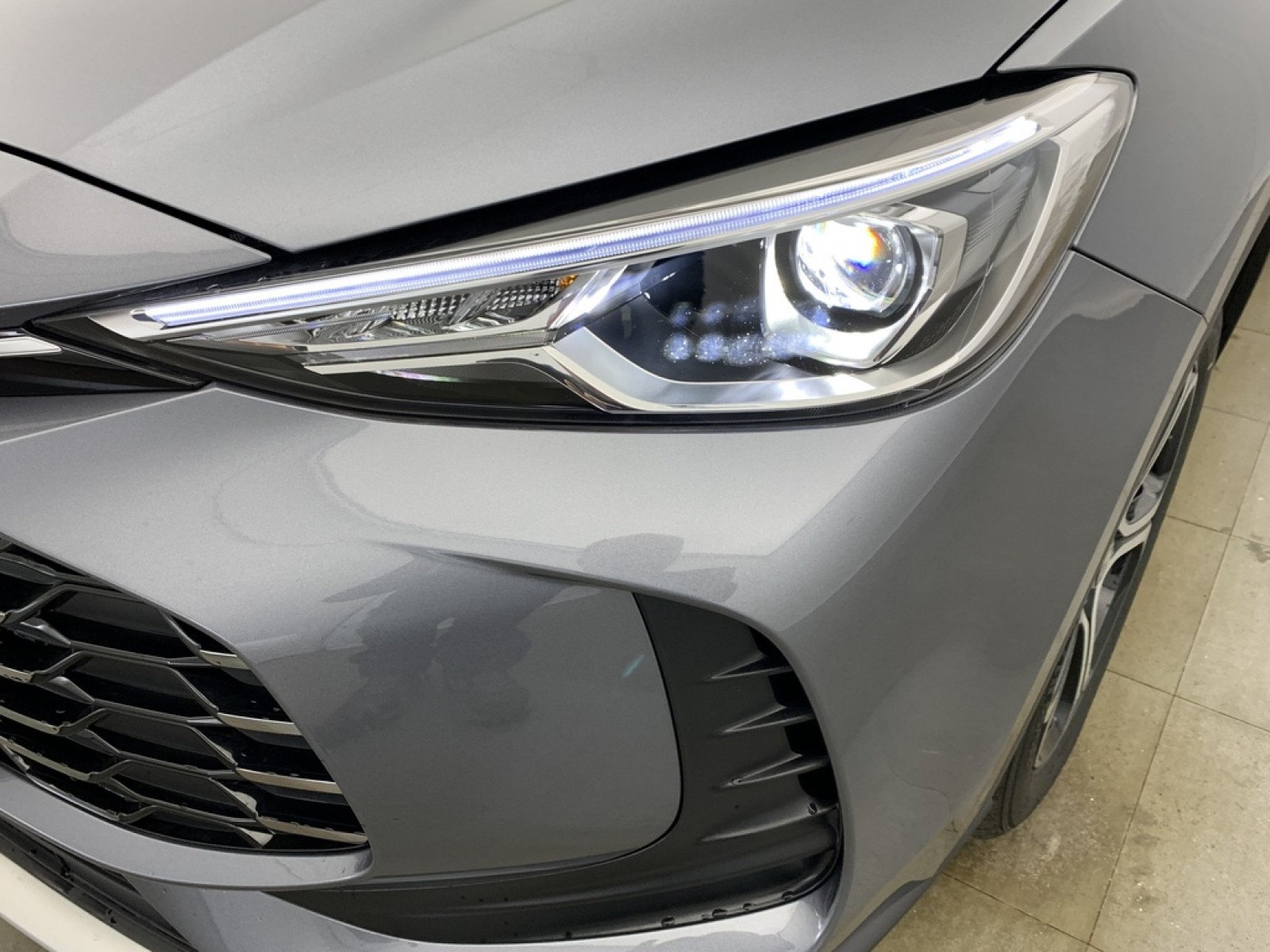 MG - ZS - #861084 - 22