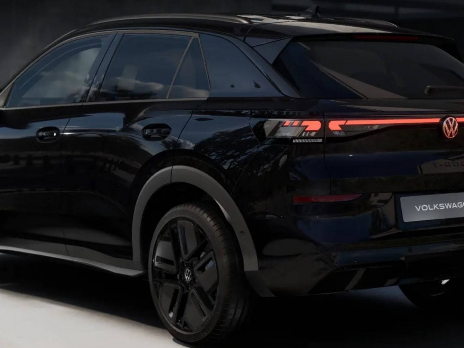 VOLKSWAGEN - T-ROC - #856834 - 17