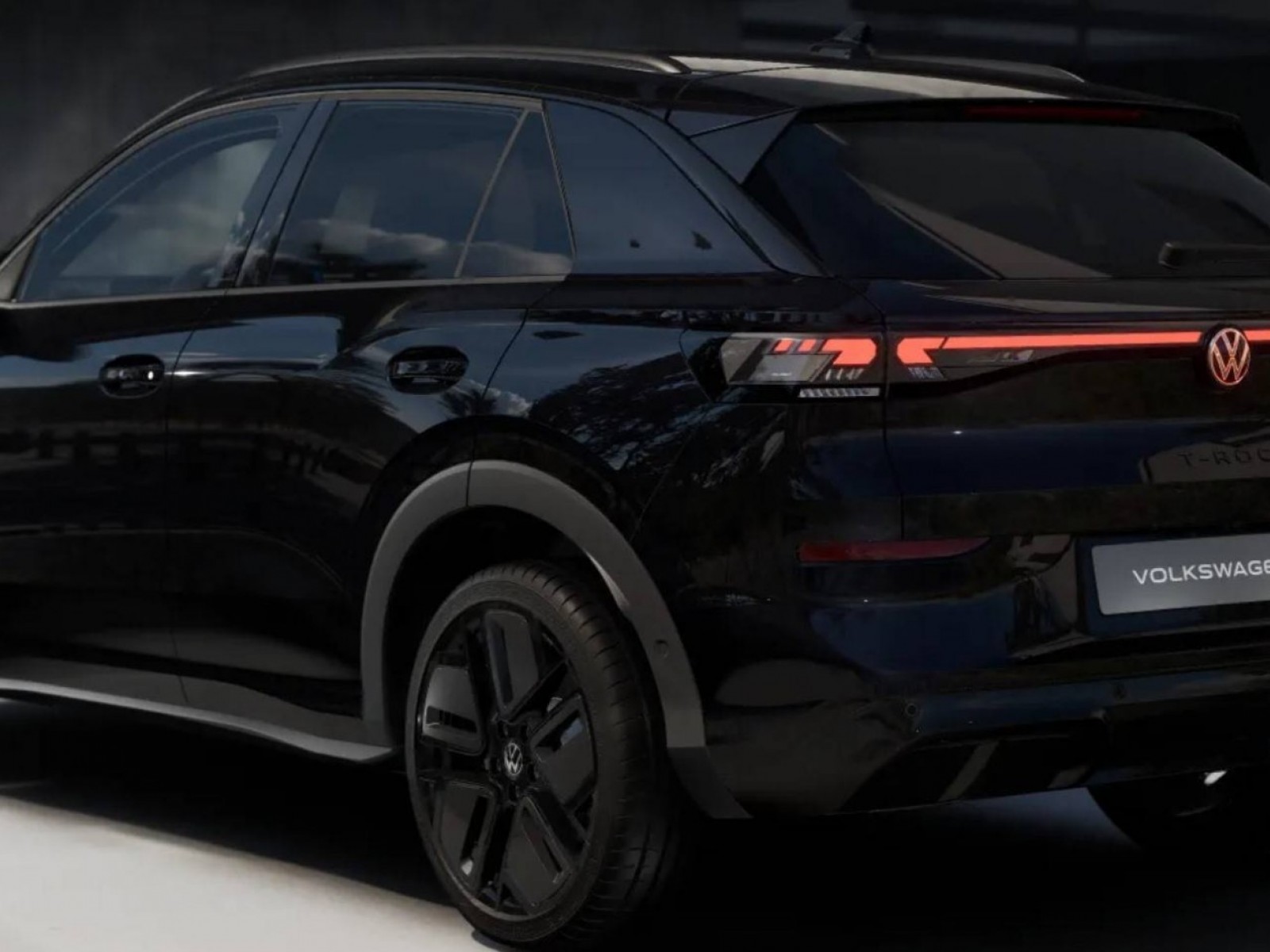 VOLKSWAGEN - T-ROC - #856830 - 17