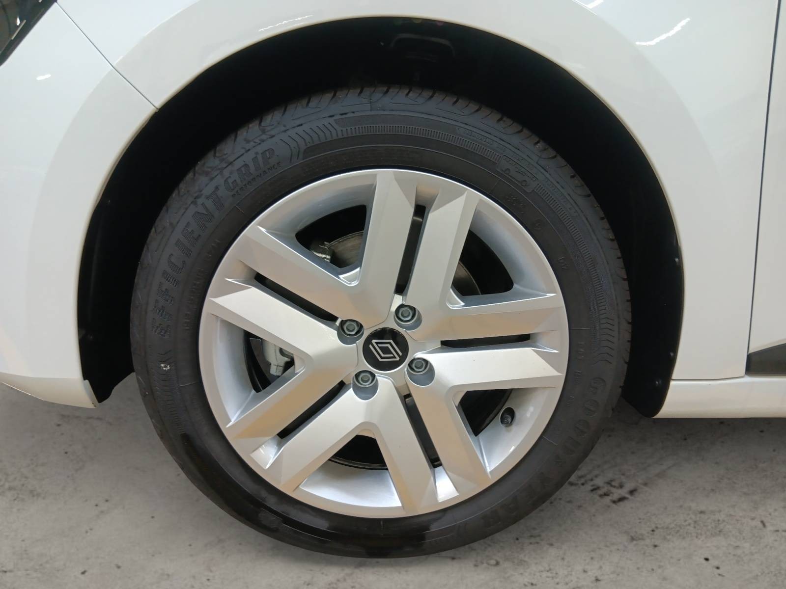 RENAULT - CLIO V - #861279 - 6