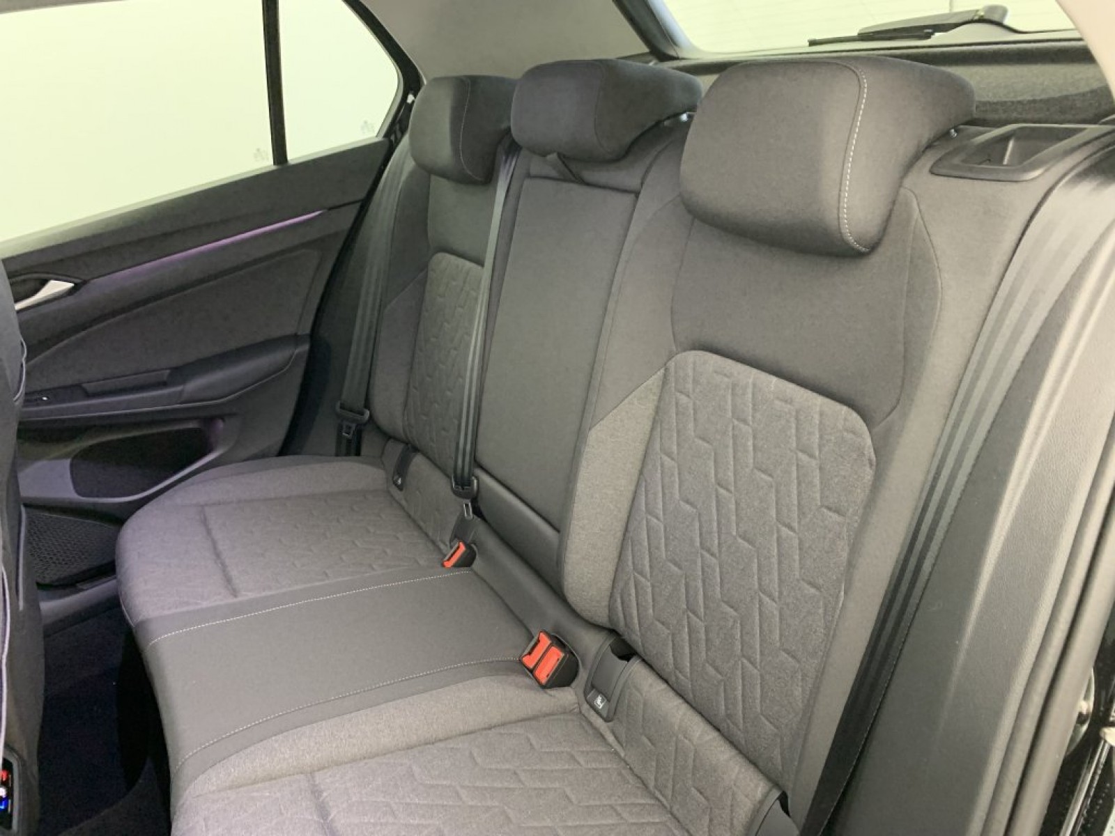 VOLKSWAGEN - GOLF 8 - #843237 - 16