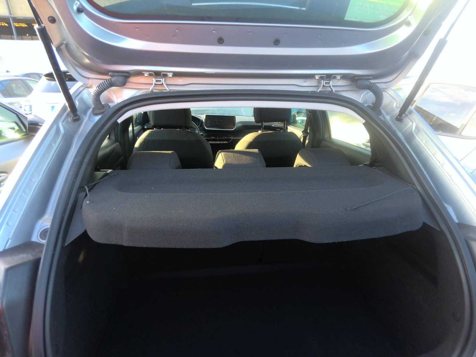 PEUGEOT - 208 - #861548 - 5