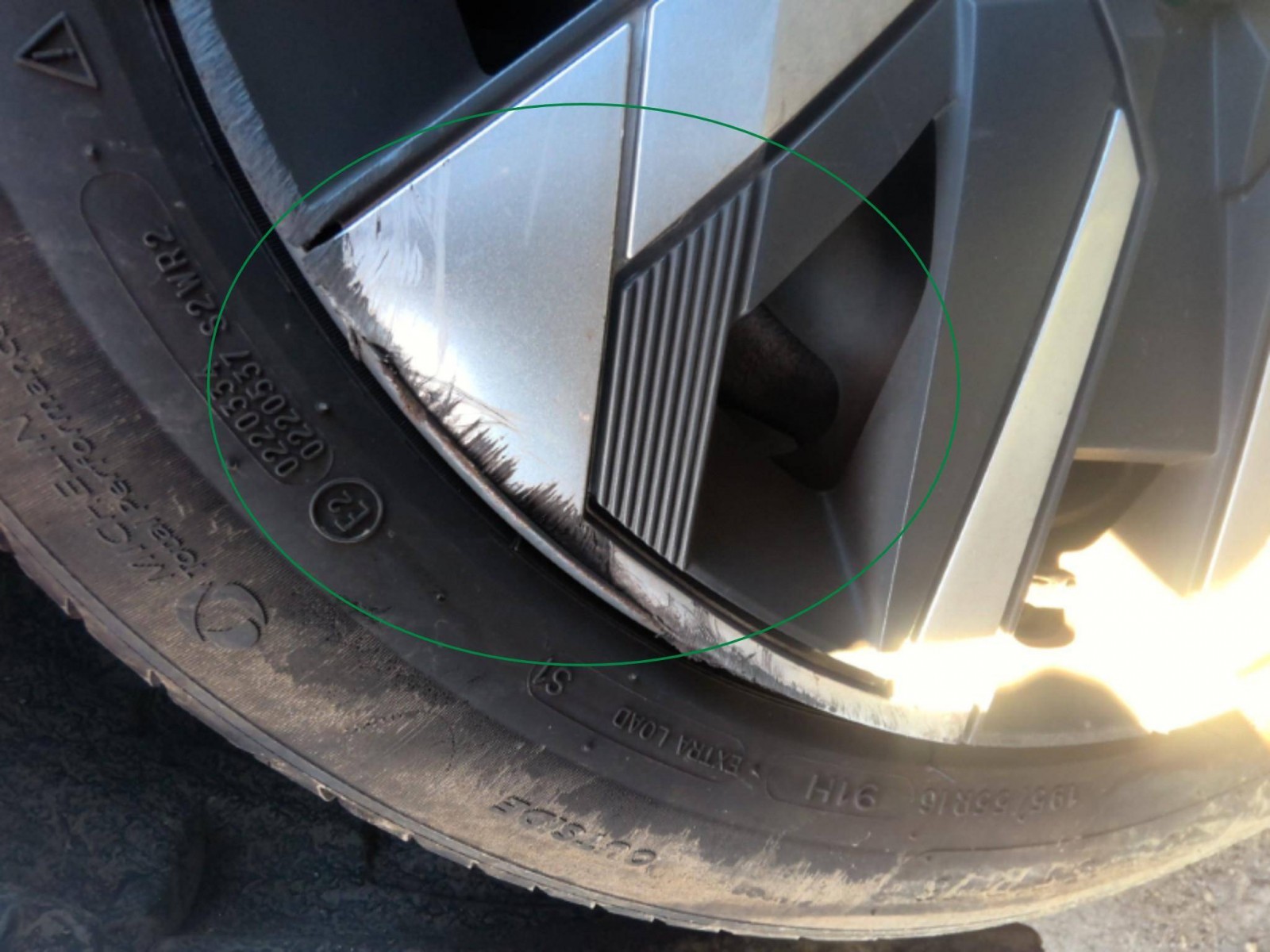 PEUGEOT - 208 - #861548 - 7