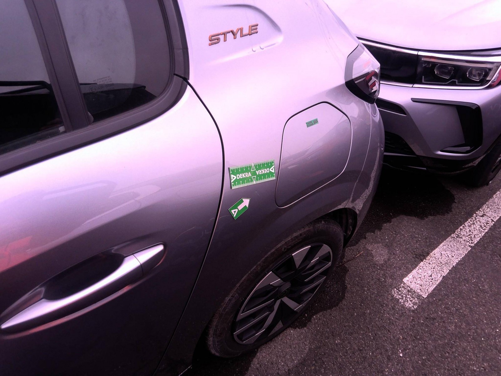 PEUGEOT - 208 - #861549 - 7