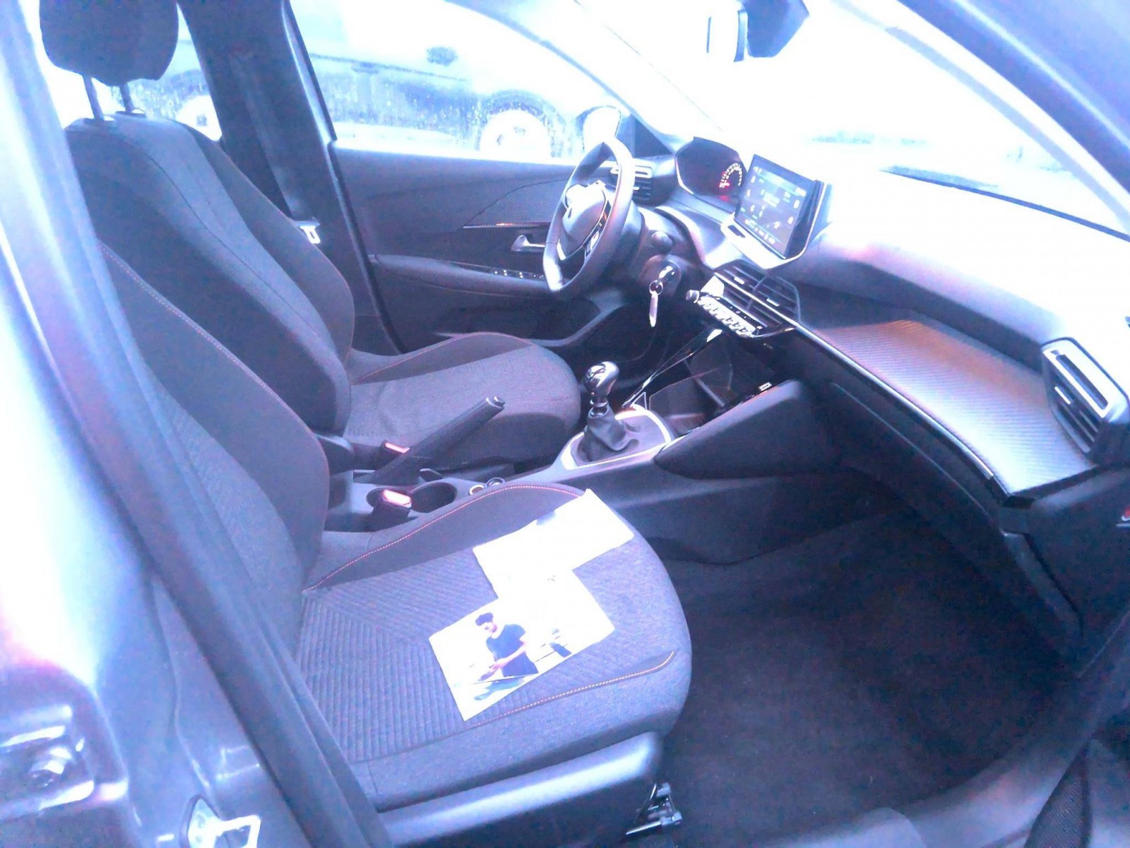 PEUGEOT - 208 - #861550 - 2