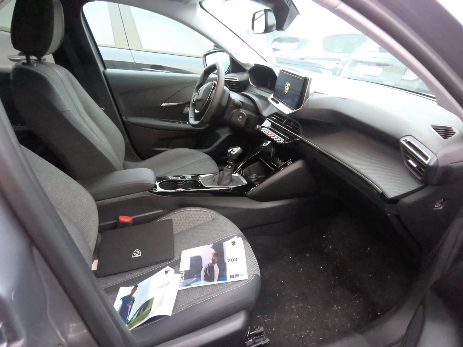 PEUGEOT - 208 - #861555 - 2