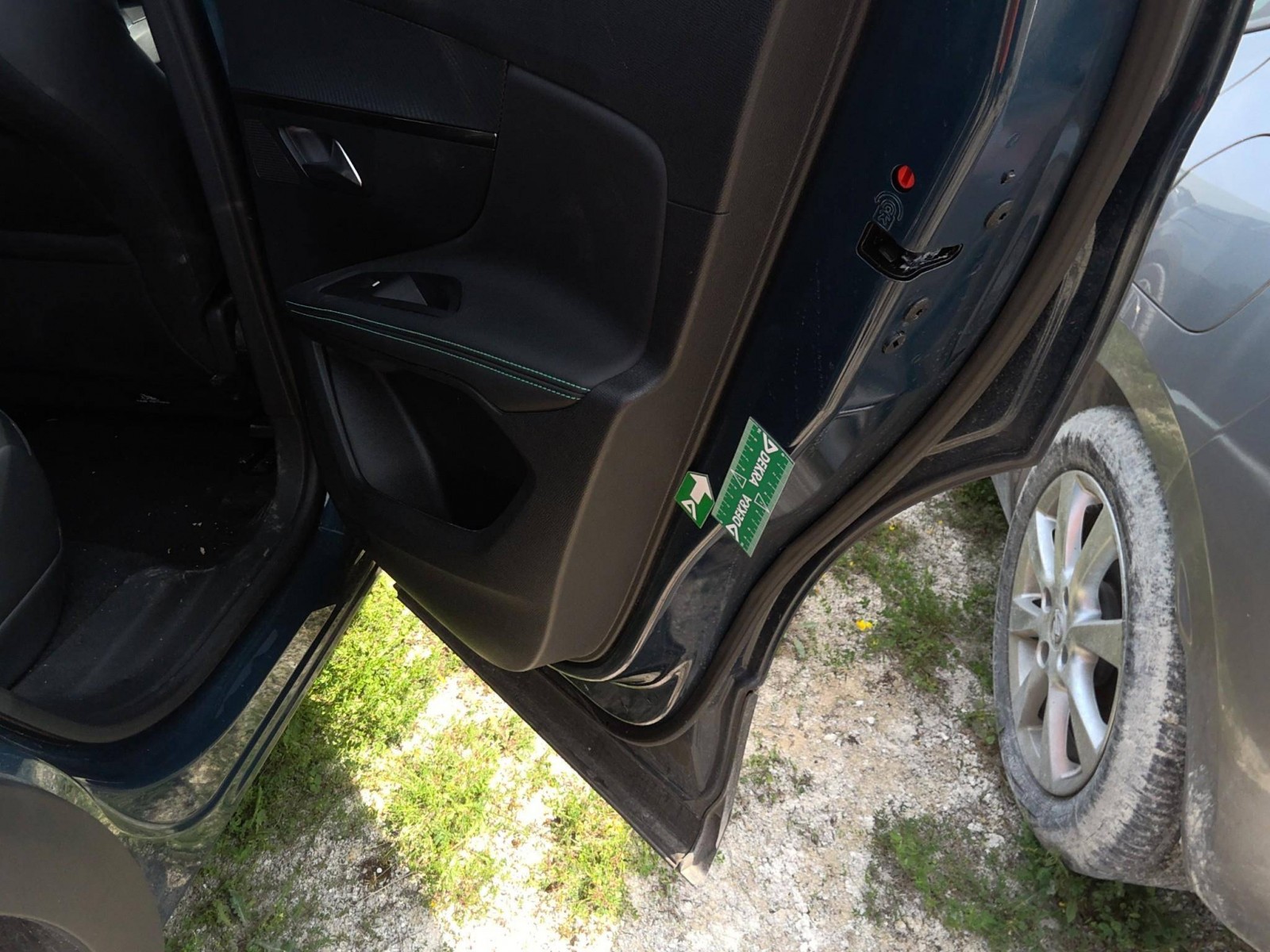 PEUGEOT - 3008 - #861556 - 11