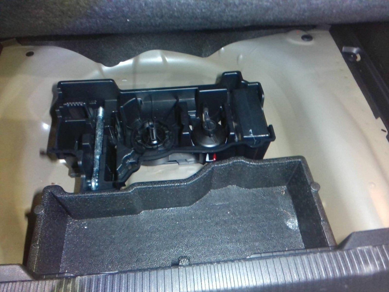 PEUGEOT - 2008 - #861610 - 5