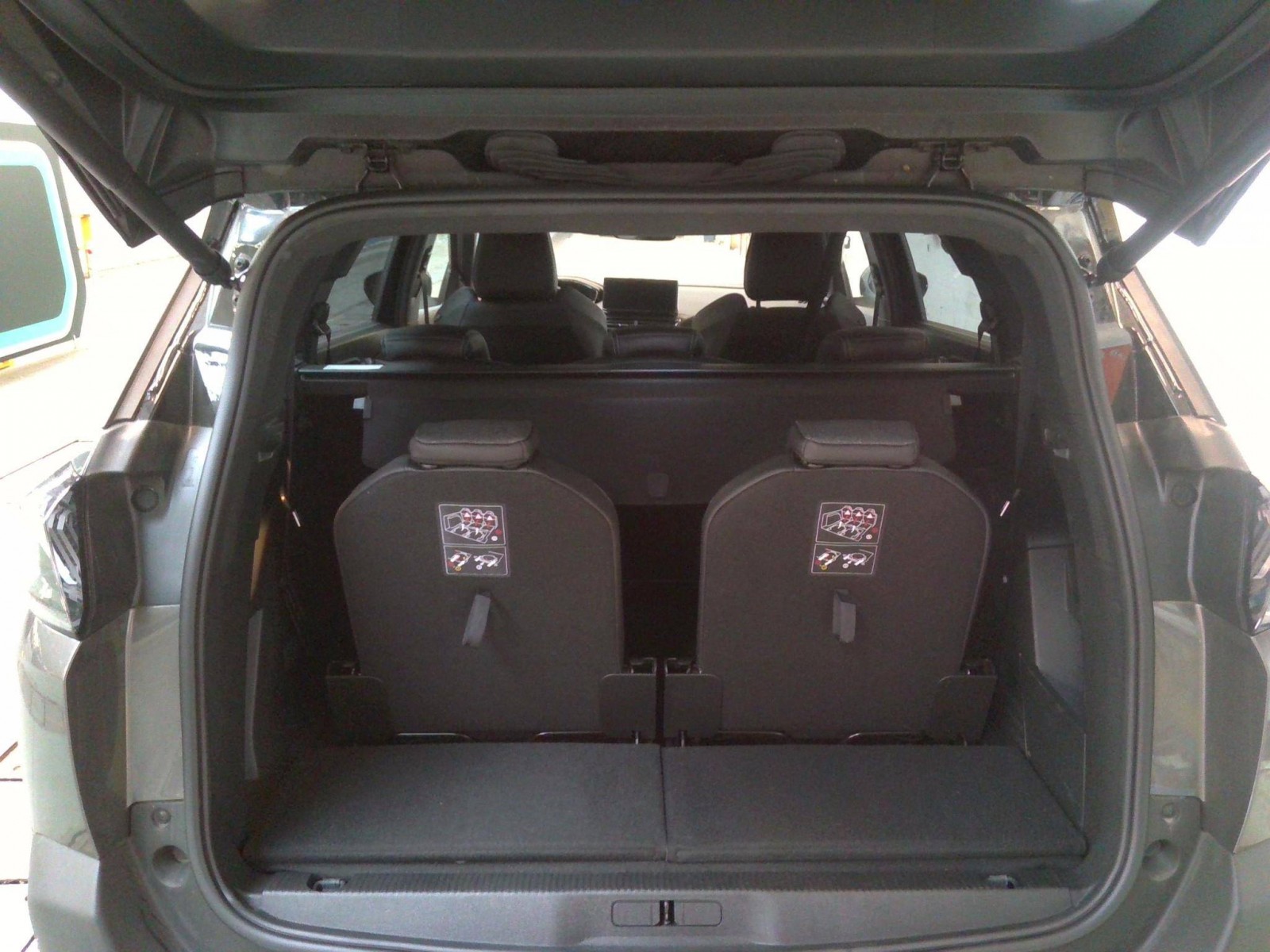 PEUGEOT - 5008 - #861652 - 6