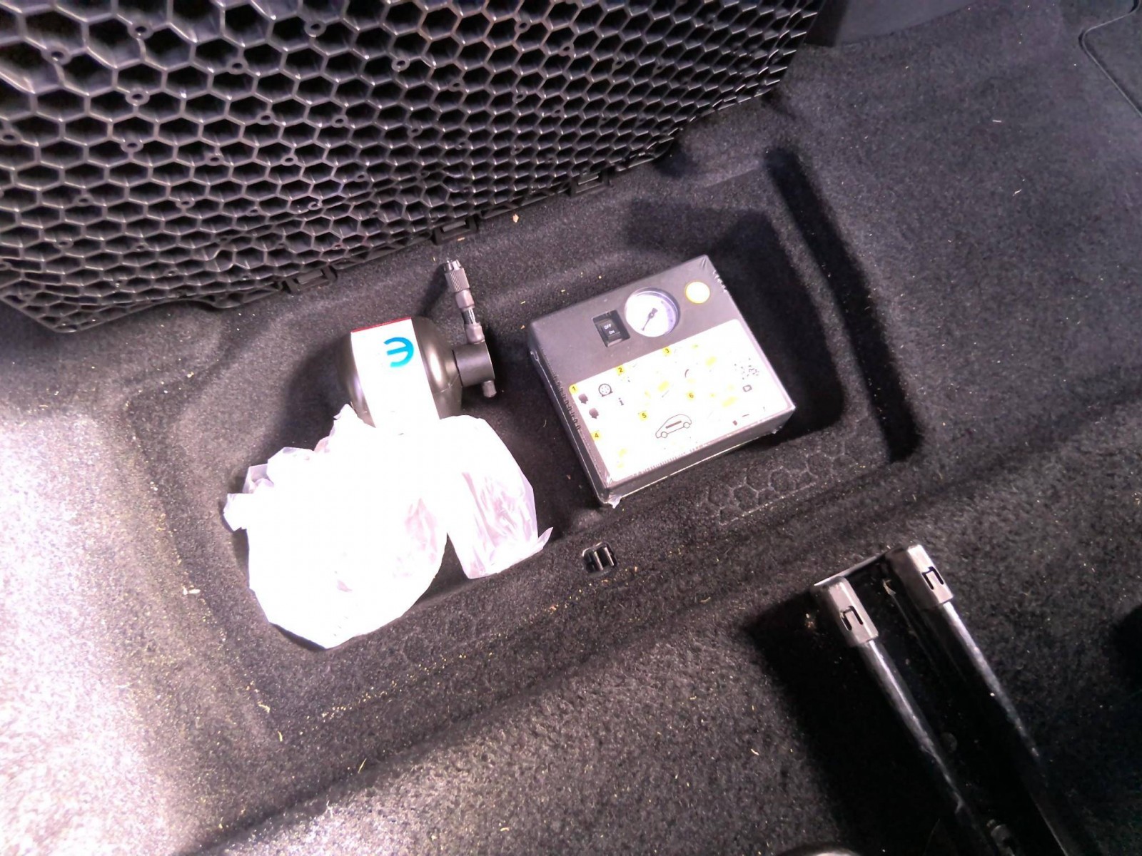 PEUGEOT - 5008 - #861653 - 7