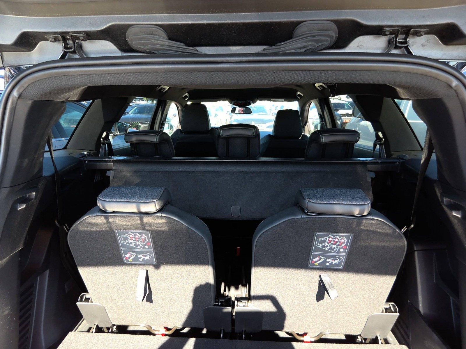 PEUGEOT - 5008 - #861644 - 5