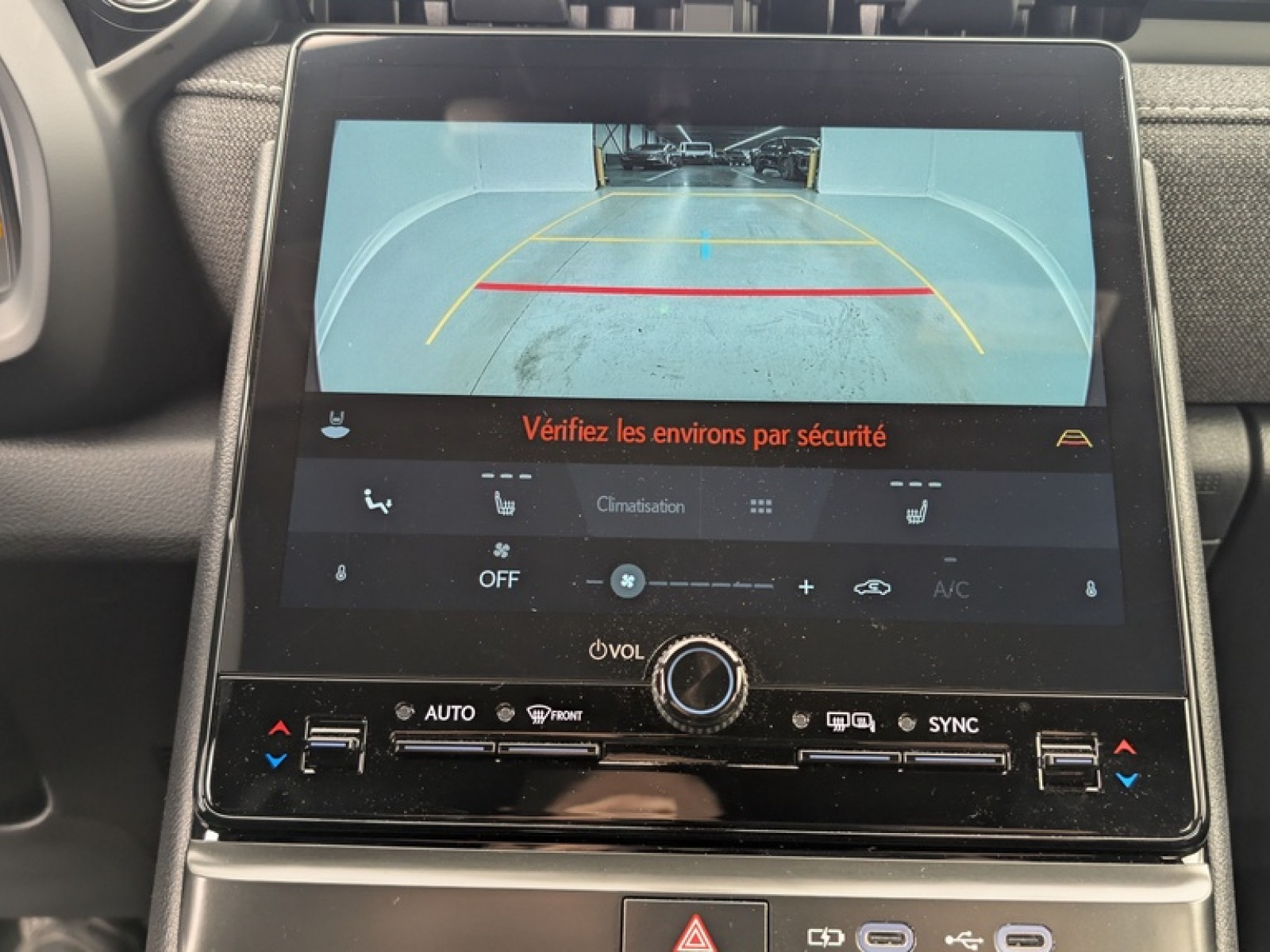 LEXUS - LBX - #857634 - 33