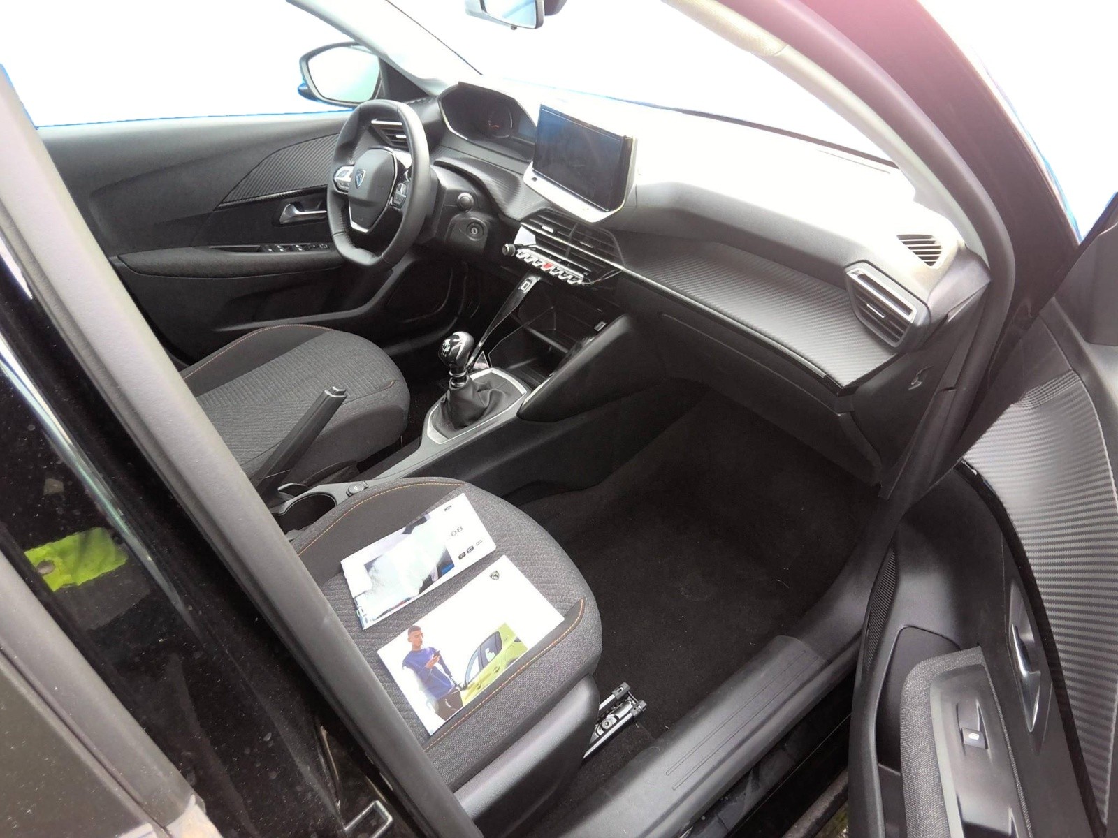 PEUGEOT - 208 - #859604 - 2