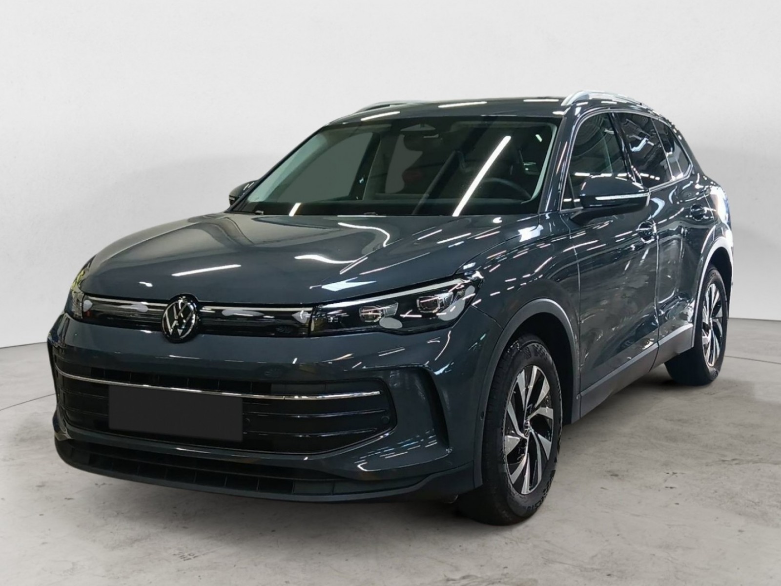 VOLKSWAGEN - TIGUAN - #859697 - 18