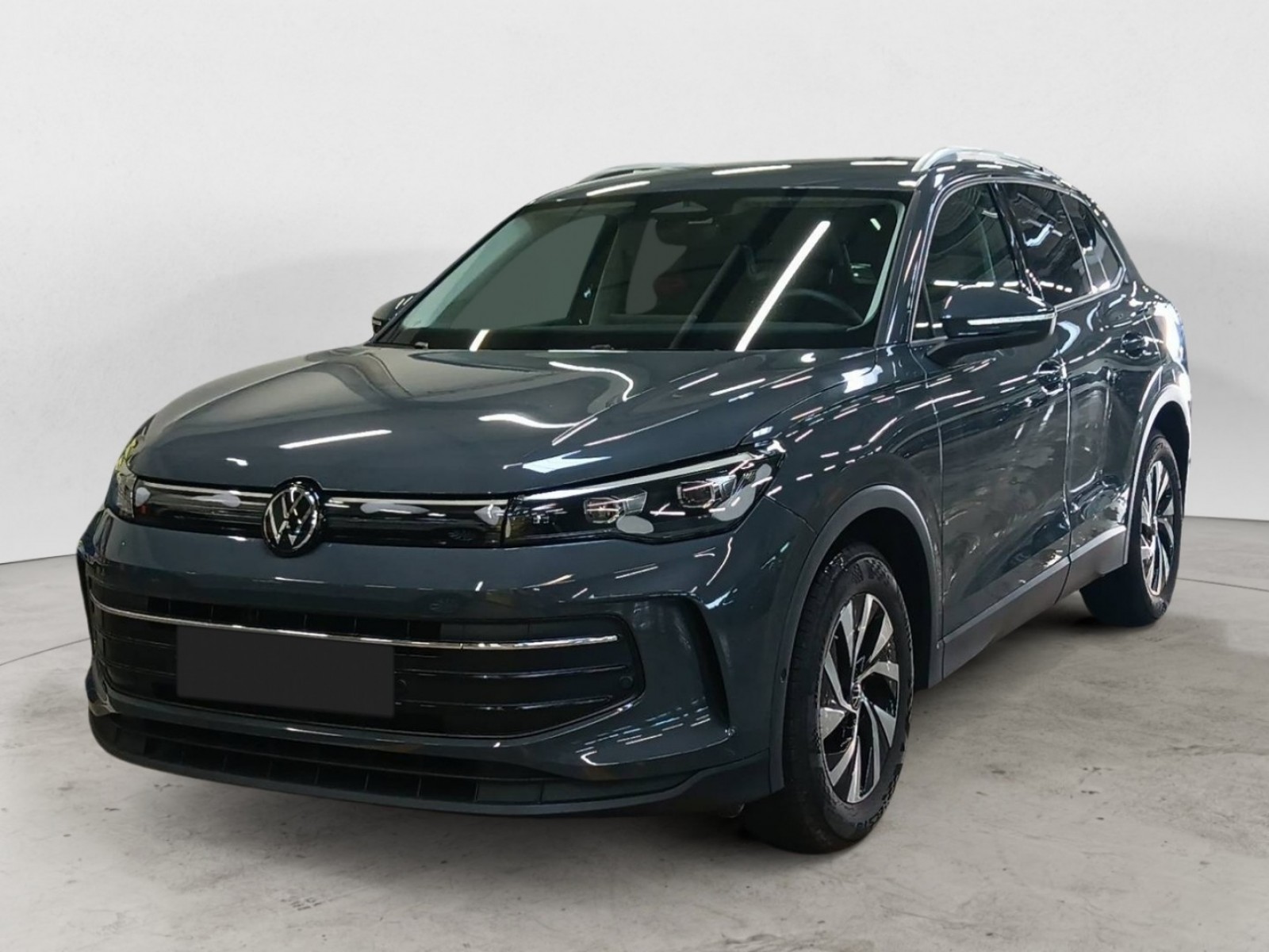 VOLKSWAGEN - TIGUAN - #859699 - 18