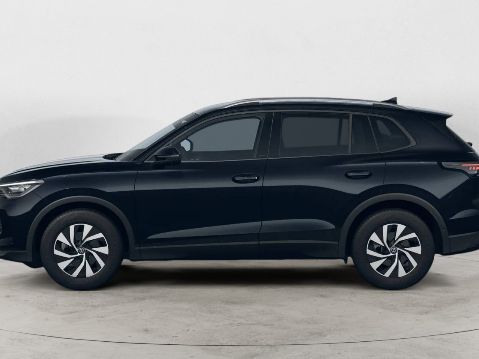 VOLKSWAGEN - TIGUAN - #859695 - 12