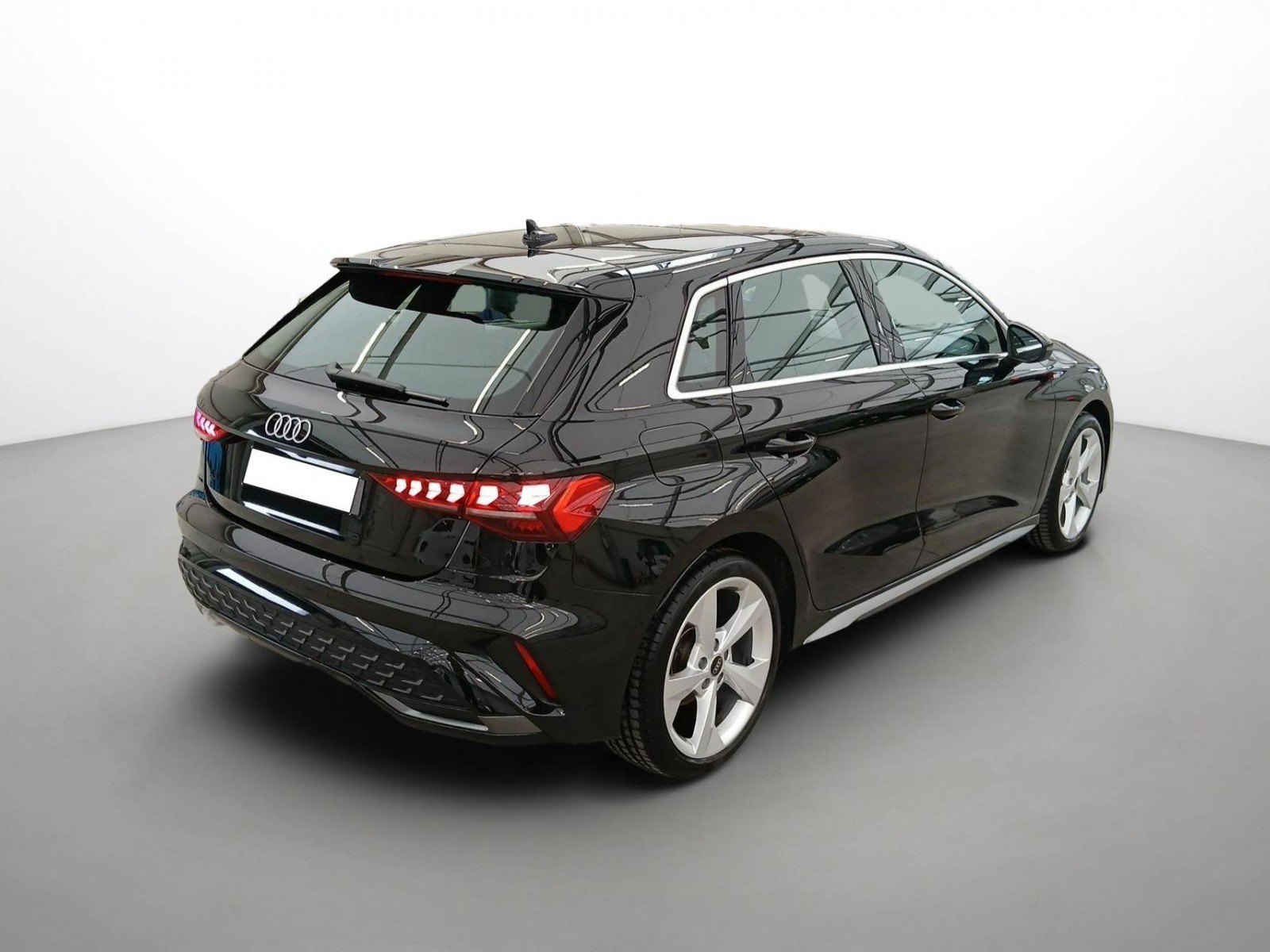 AUDI - A3 SPORTBACK - #859926 - 3