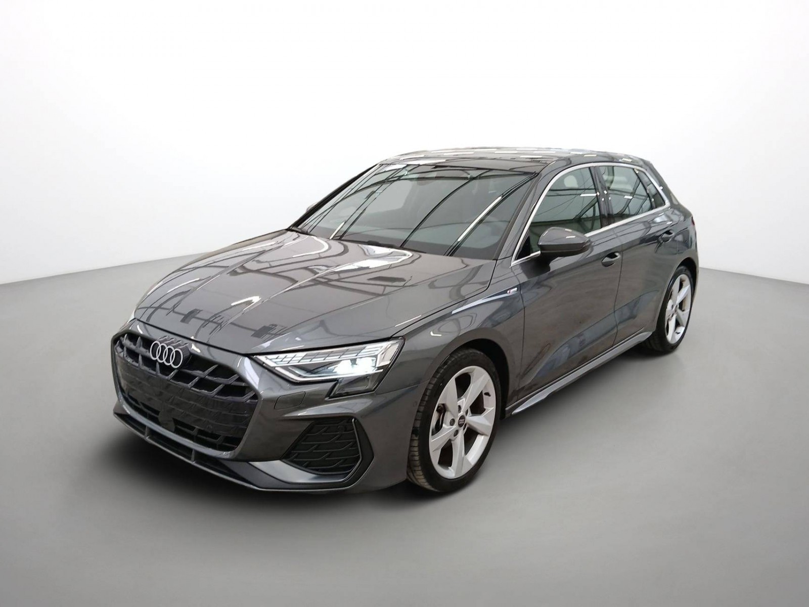 AUDI - A3 SPORTBACK - #859925 - 0