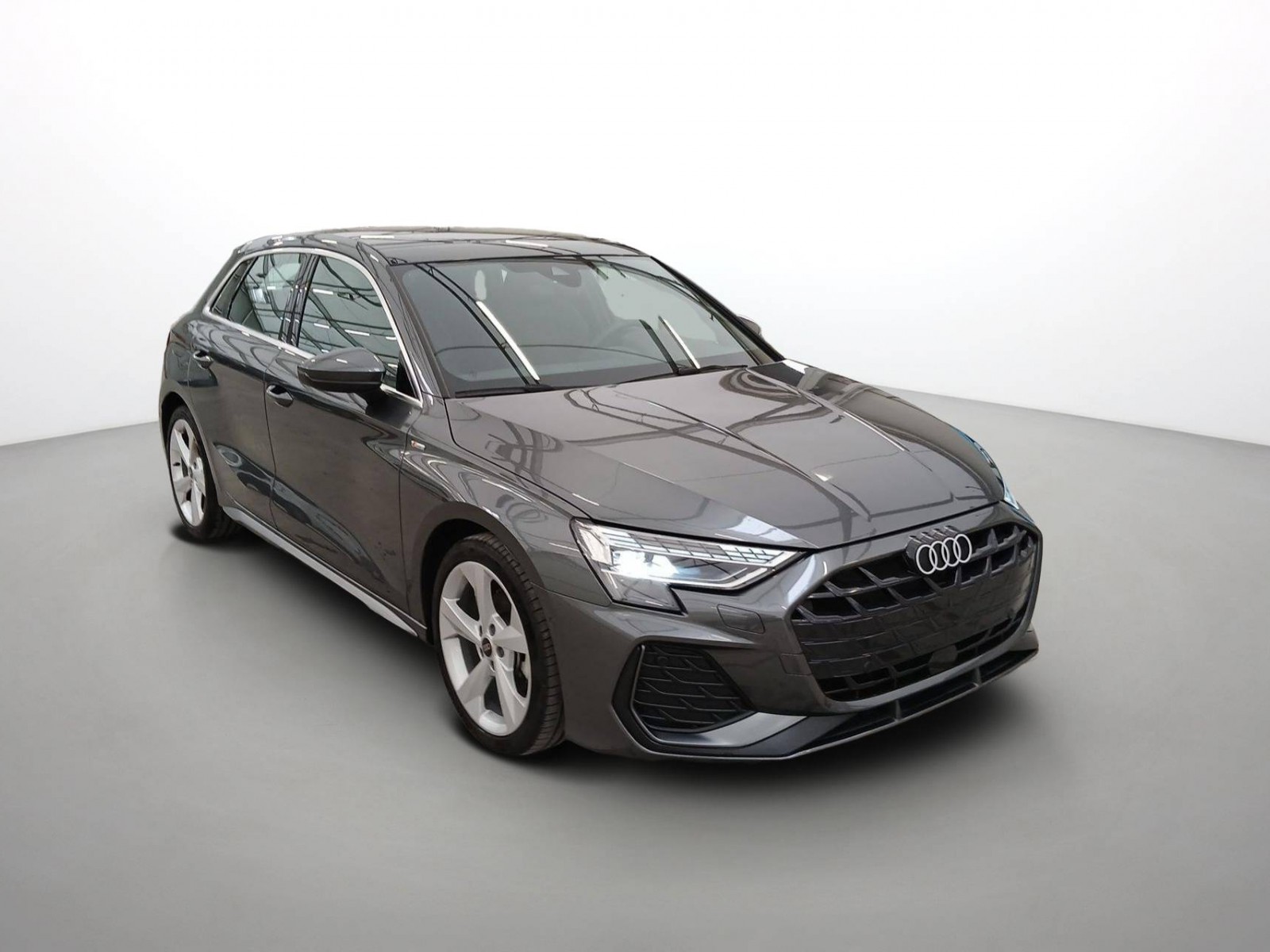 AUDI - A3 SPORTBACK - #859925 - 1