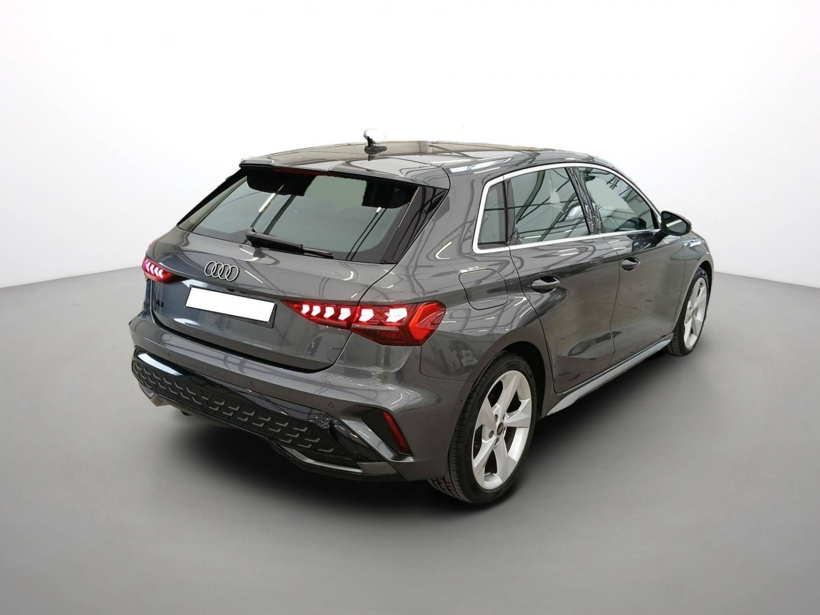 AUDI - A3 SPORTBACK - #859925 - 3