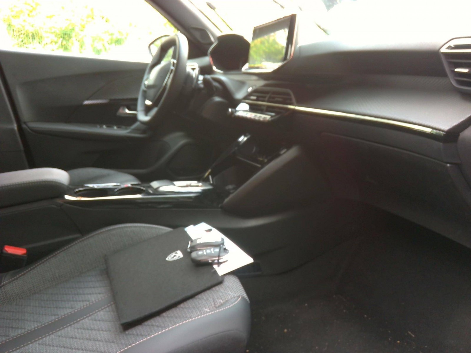 PEUGEOT - 2008 - #862257 - 2