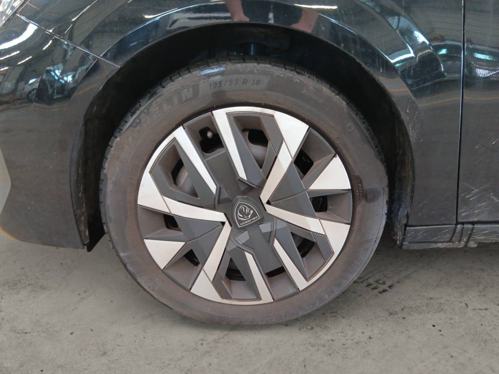 PEUGEOT - 208 - #859604 - 6