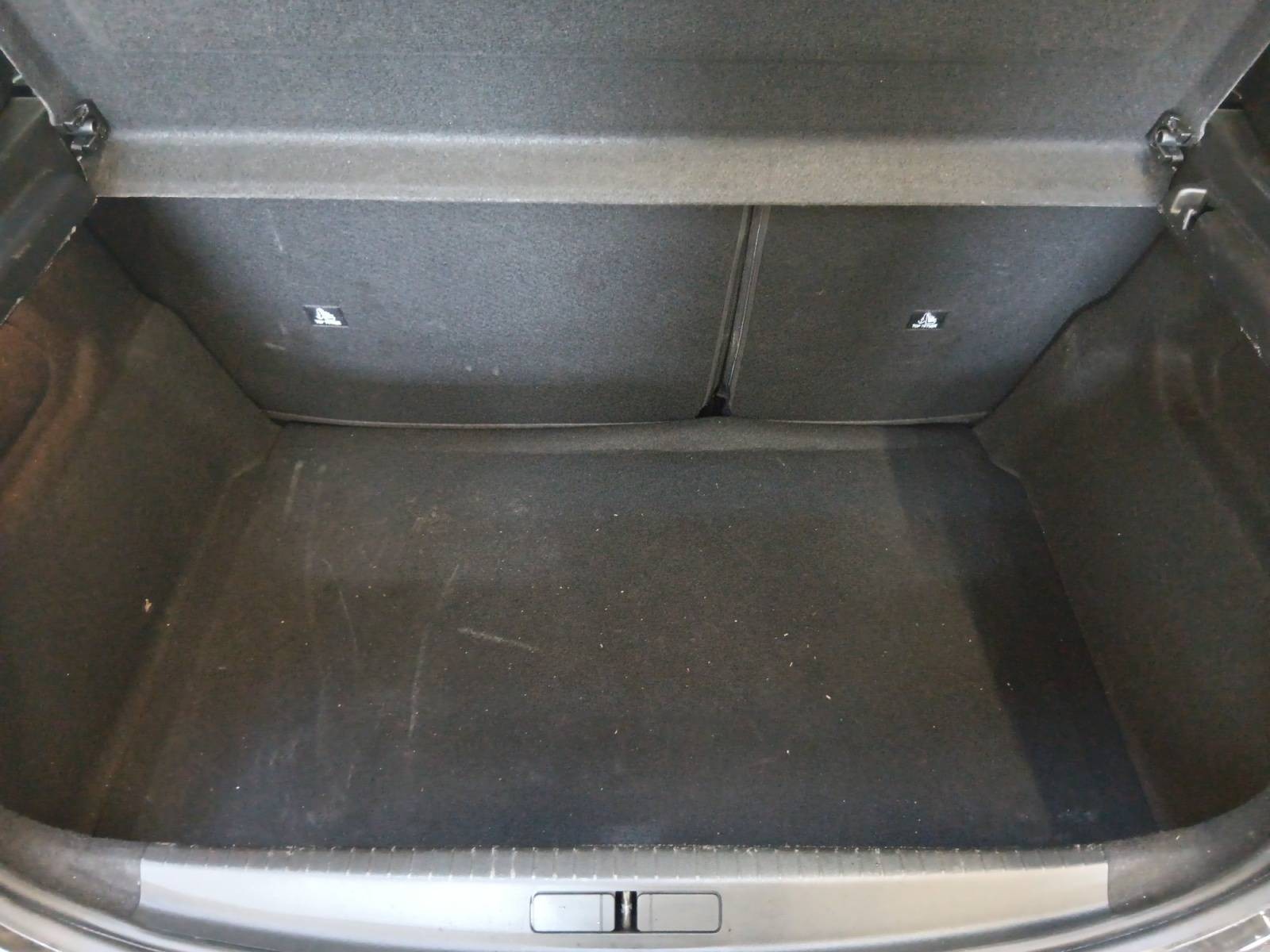 PEUGEOT - 208 - #859604 - 12