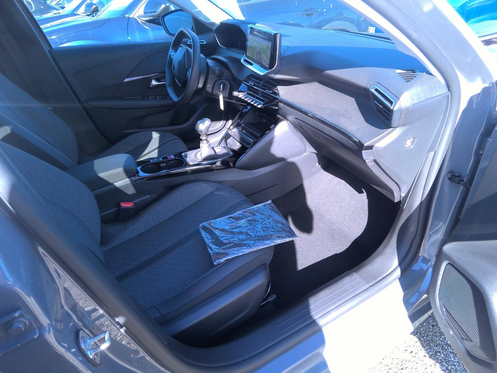 PEUGEOT - 208 - #862335 - 2