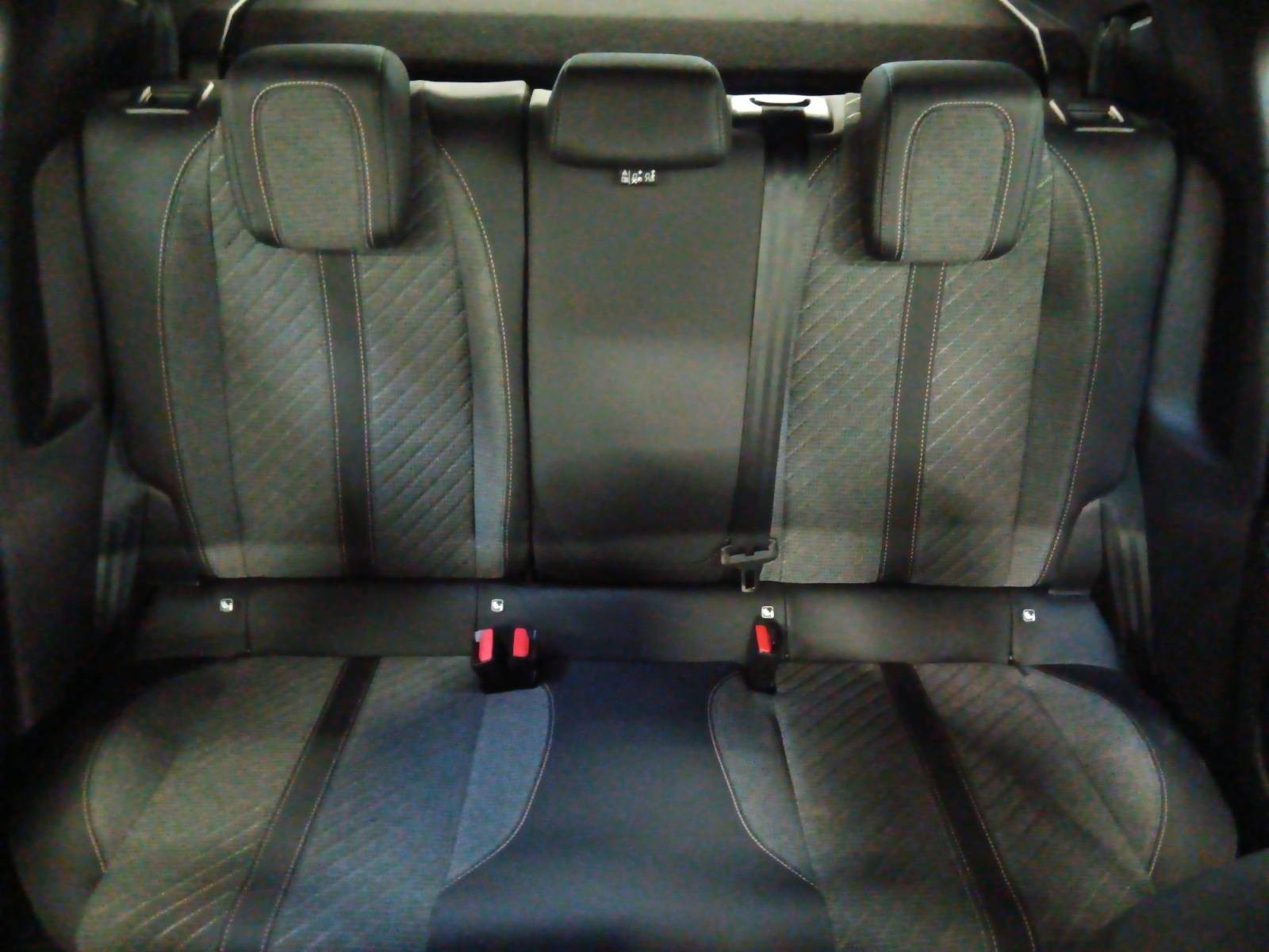 PEUGEOT - 2008 - #853953 - 8