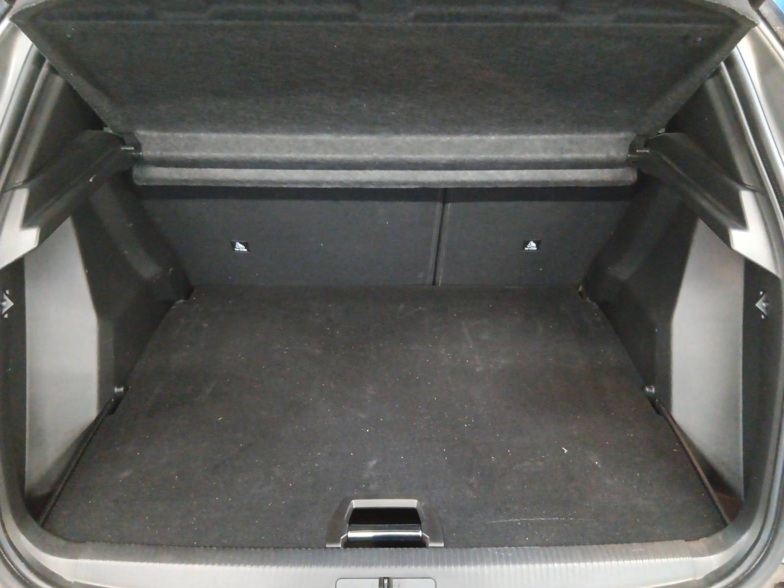 PEUGEOT - 2008 - #853953 - 12