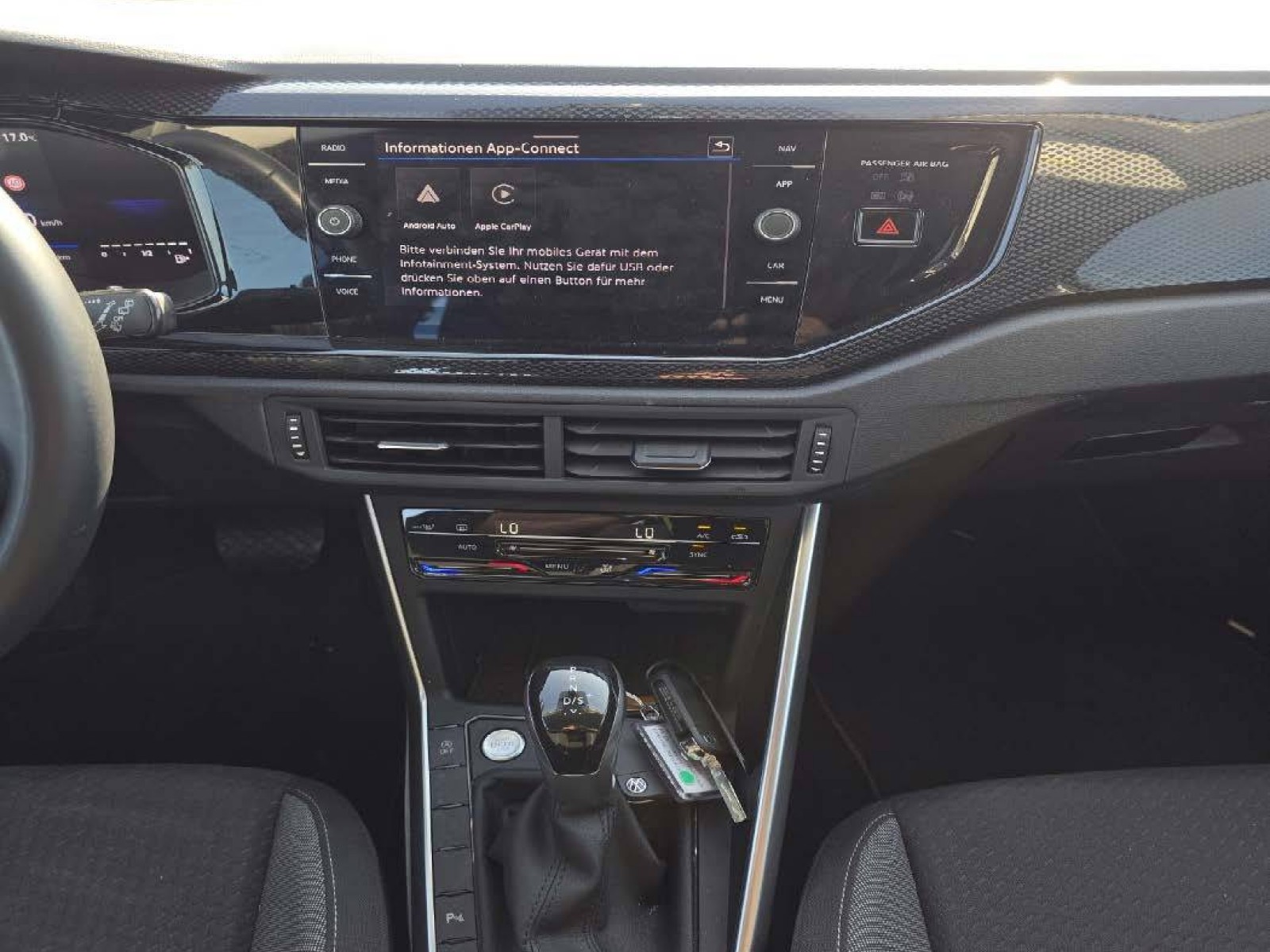 VOLKSWAGEN - TAIGO - #862470 - 7