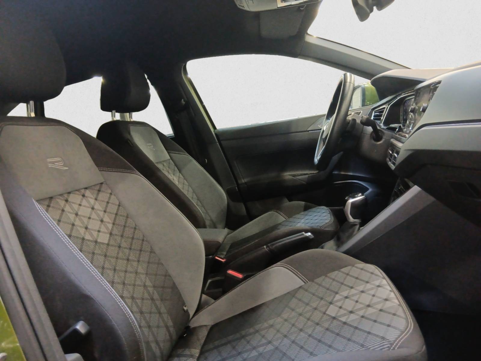 VOLKSWAGEN - TAIGO - #860476 - 13