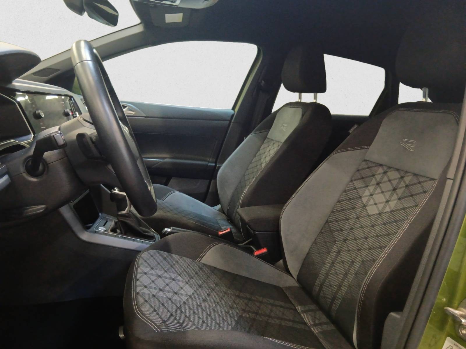 VOLKSWAGEN - TAIGO - #860477 - 7