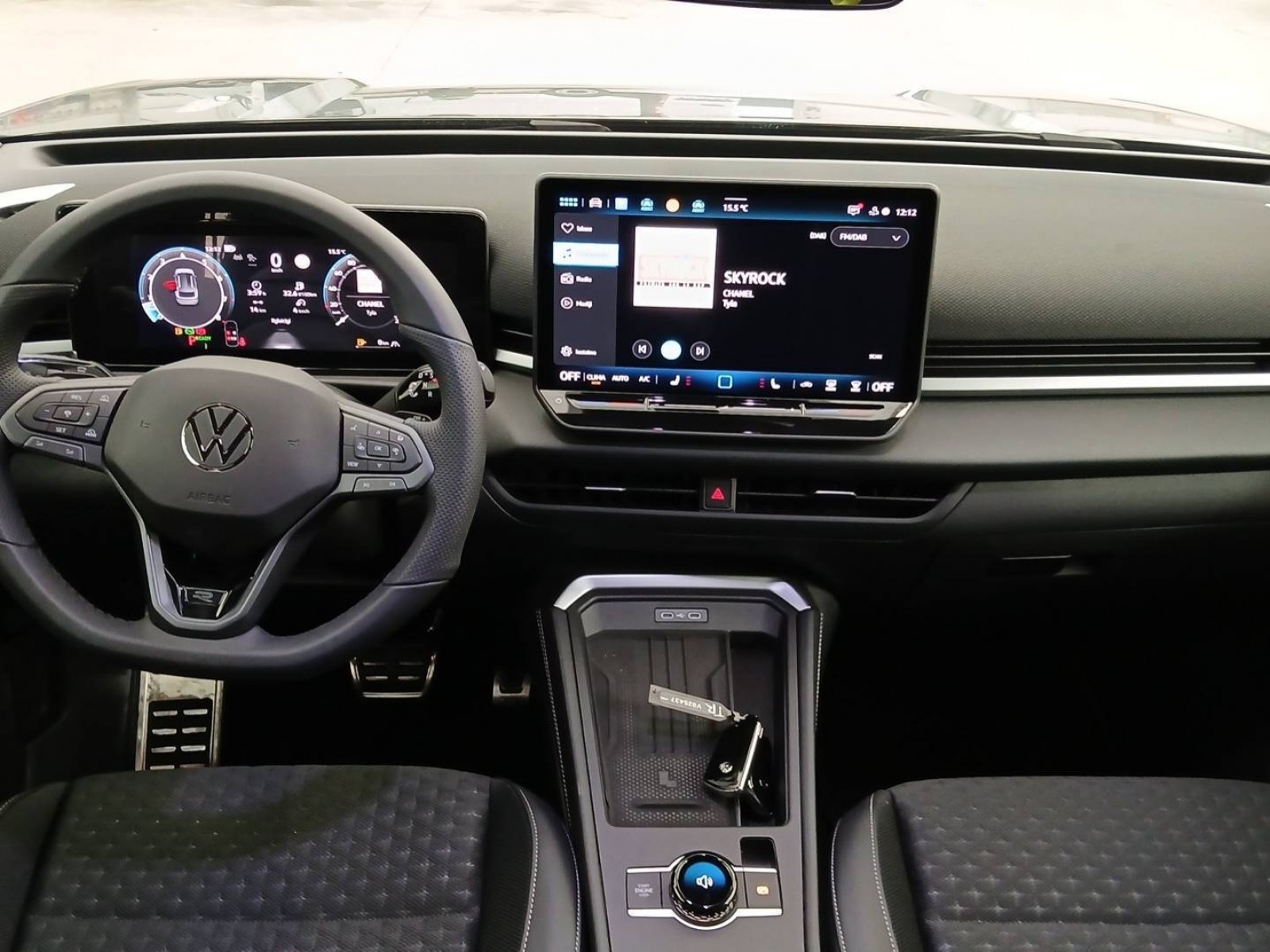 VOLKSWAGEN - T-ROC - #856831 - 9