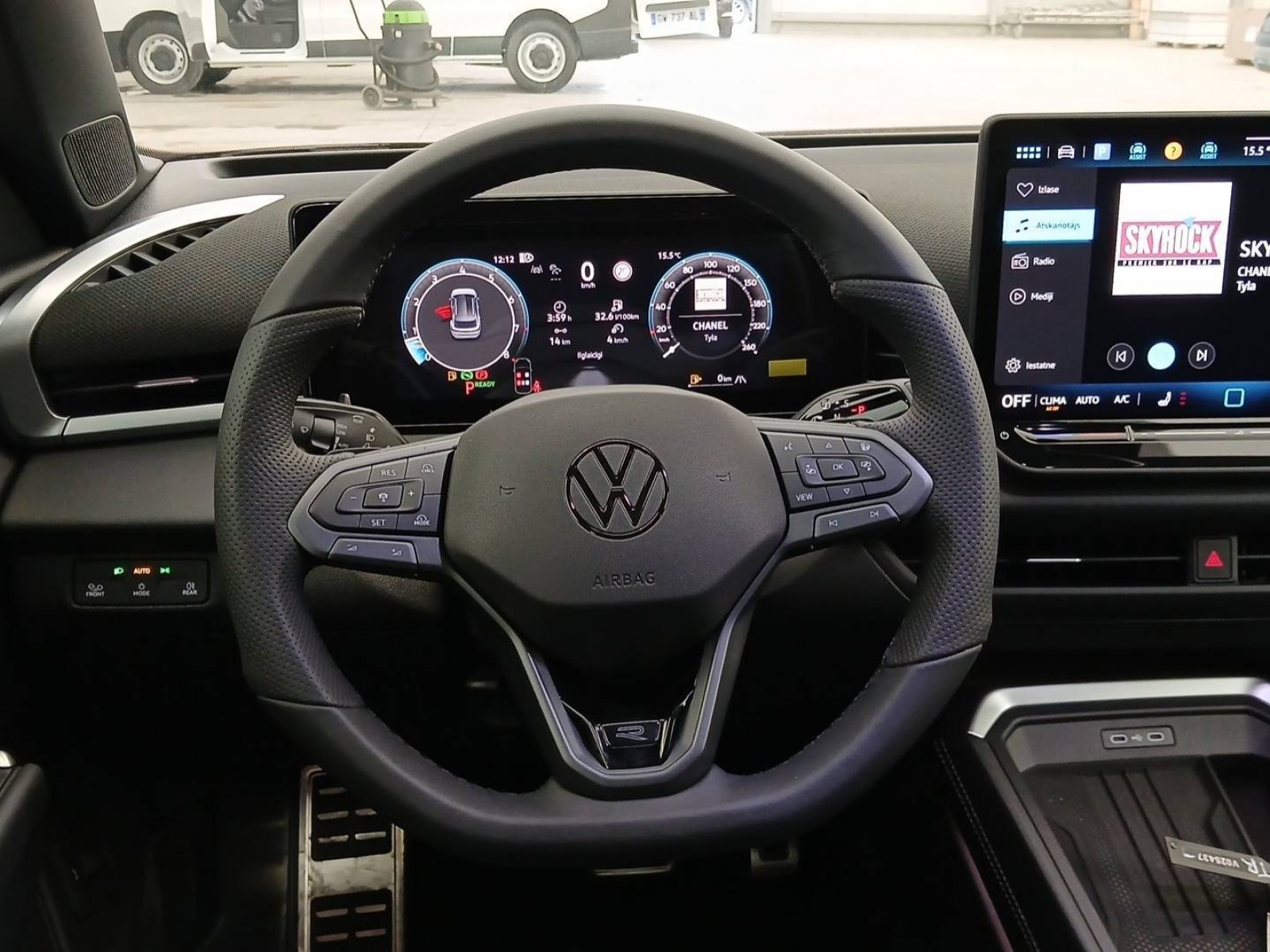 VOLKSWAGEN - T-ROC - #856831 - 10