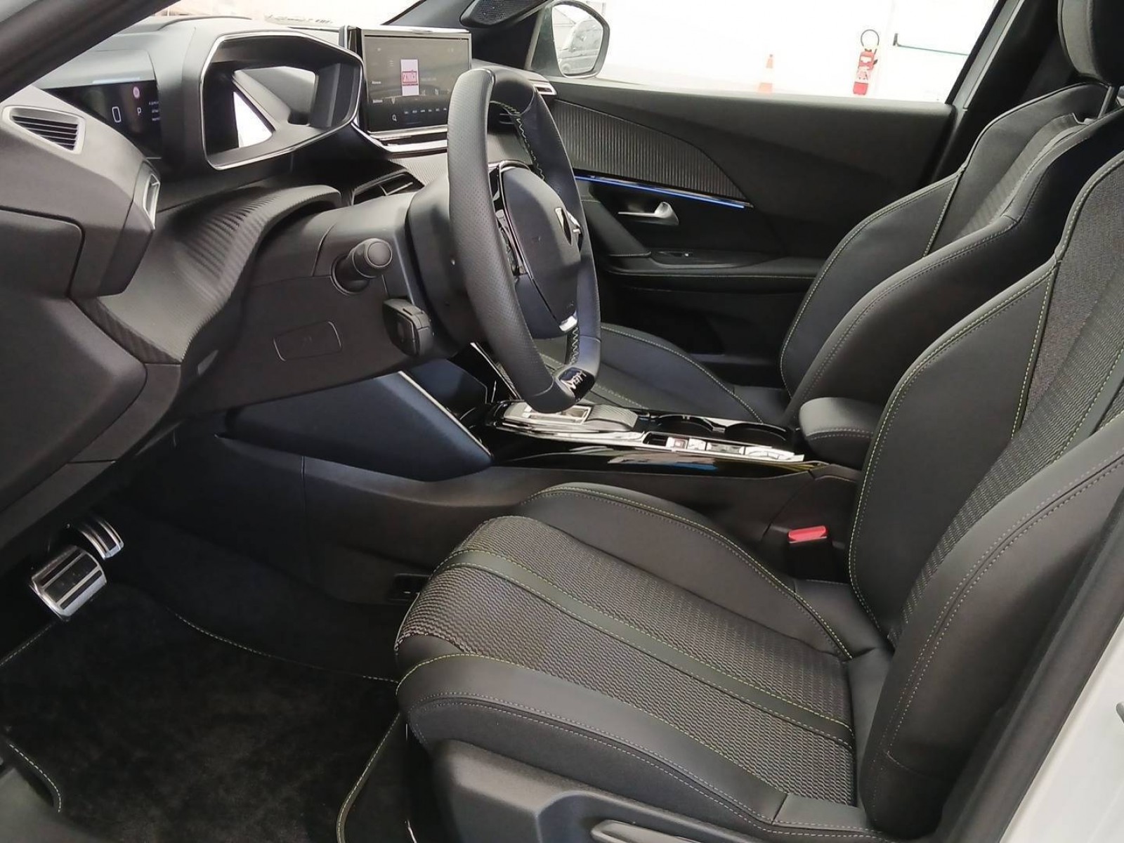 PEUGEOT - 2008 - #847335 - 7