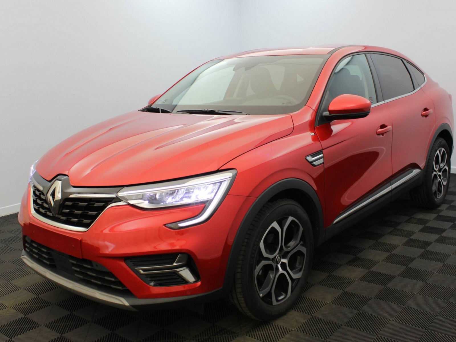 RENAULT - ARKANA - #253869 - 14