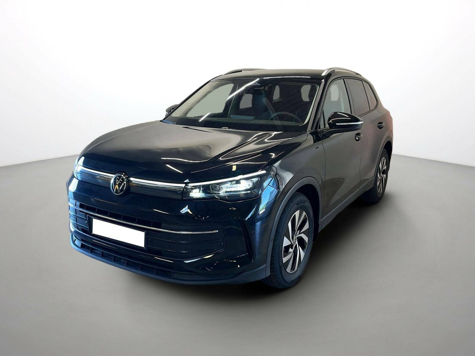 VOLKSWAGEN - TIGUAN - #859695 - 0