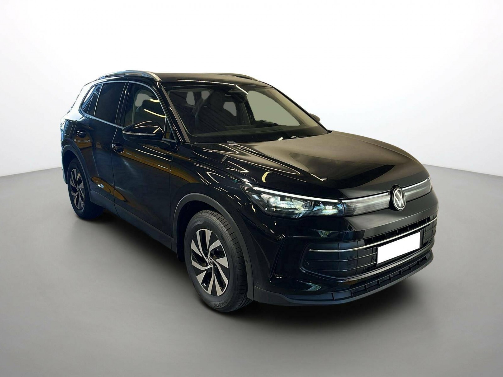 VOLKSWAGEN - TIGUAN - #859700 - 1