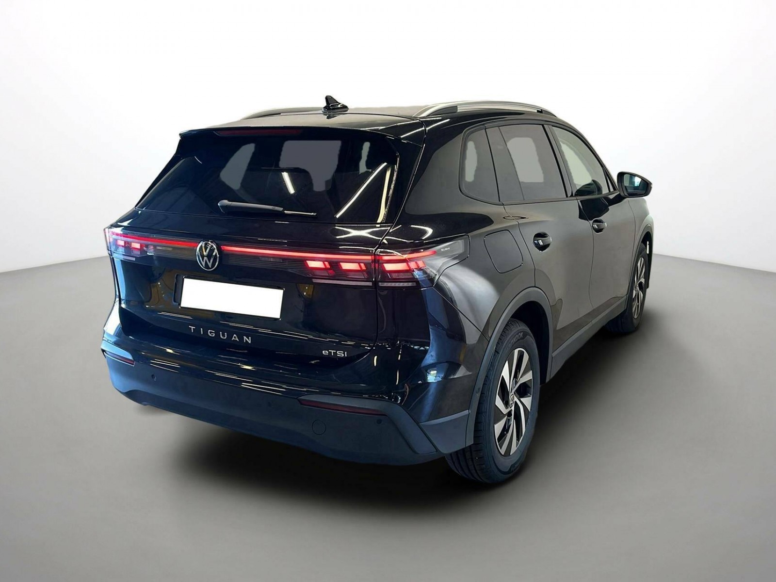 VOLKSWAGEN - TIGUAN - #859695 - 2