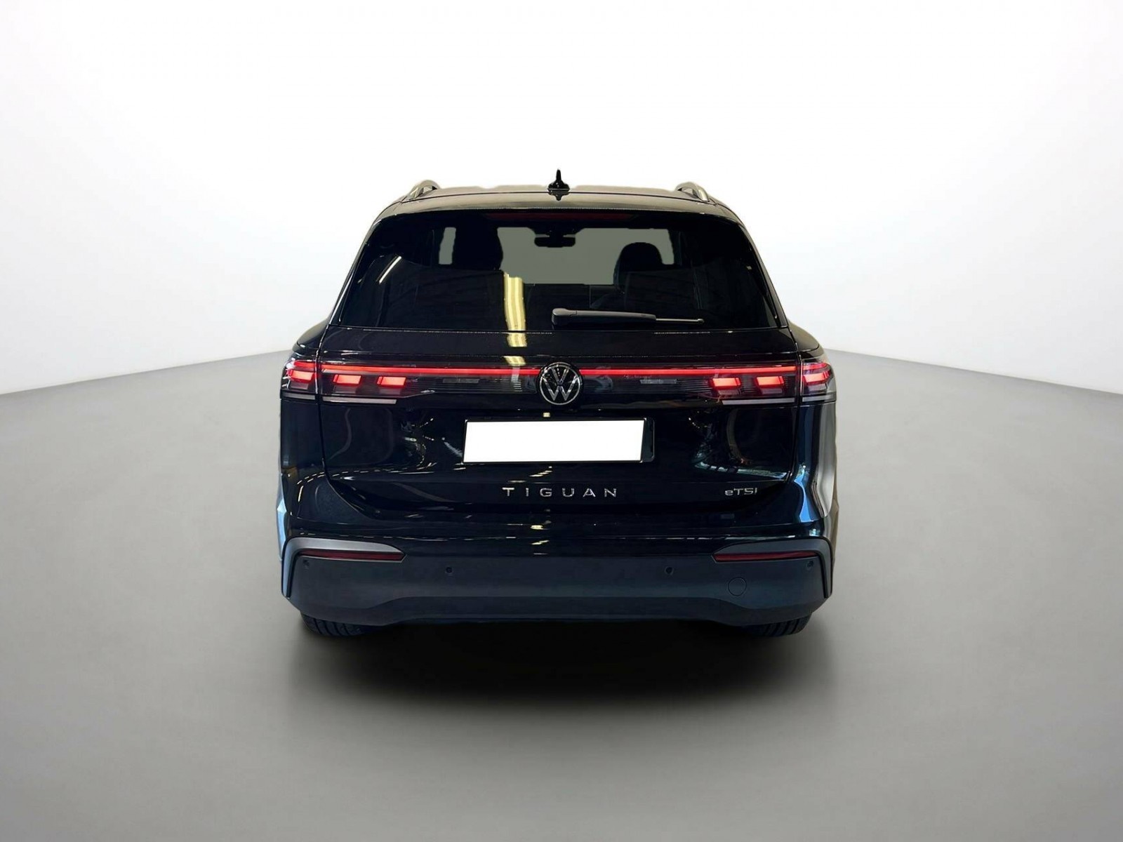 VOLKSWAGEN - TIGUAN - #859695 - 5