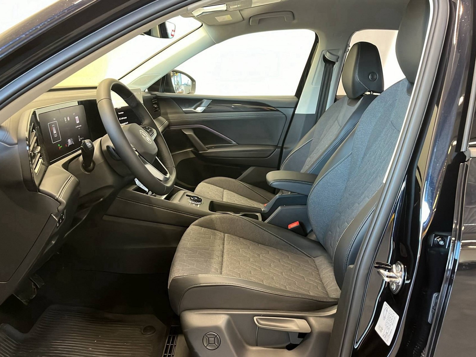 VOLKSWAGEN - TIGUAN - #859700 - 9