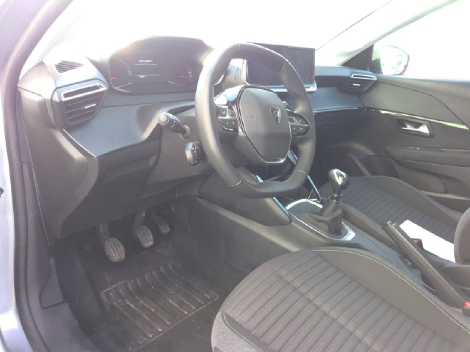 PEUGEOT - 208 - #864339 - 2